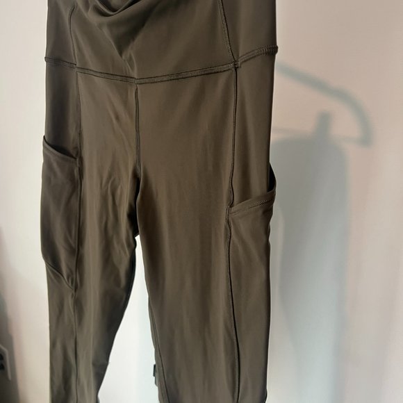 lululemon | Fast and Free High-Rise Tight 25" | Dark Olive | Size 10 - Picture 12 of 12